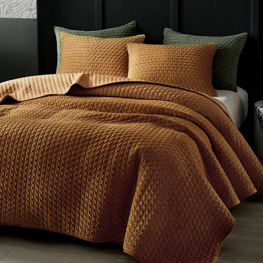 WARMDERN Luxury Velvet Quilt Set Queen Size Cross Stitch Velvet Quilts Striped Bedding Set Soft Lightweight Velvet Bedspread and Coverlet with 2 Pillow Shams for All Season Gold Caramel 90" x 96"